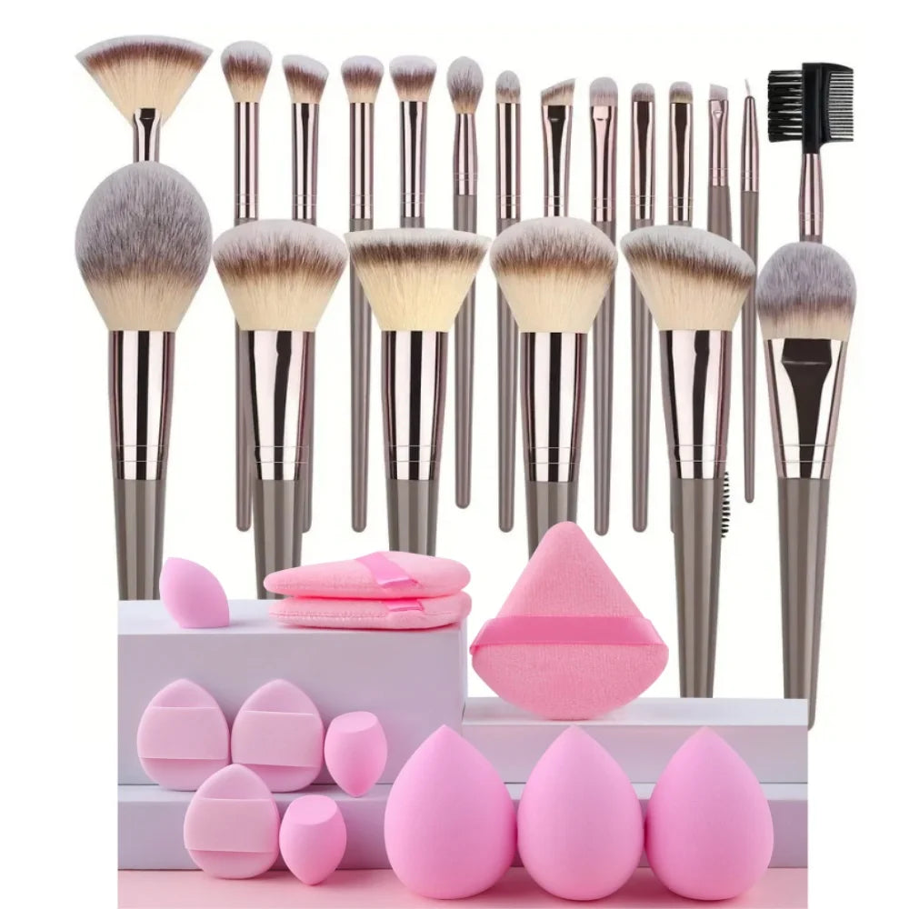 Soft Makeup Brush Set – Multiple Pieces