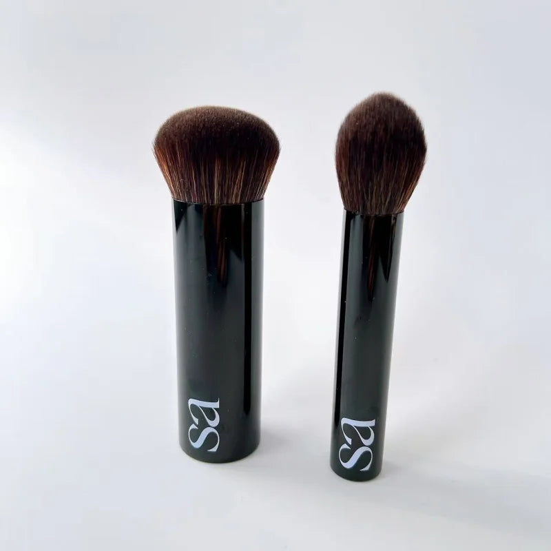 Soft Multi-Use Foundation & Blending Brush