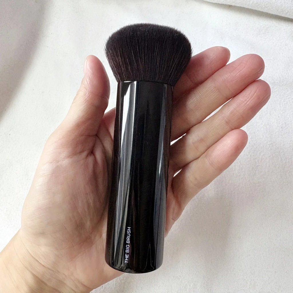 Soft Multi-Use Foundation & Blending Brush